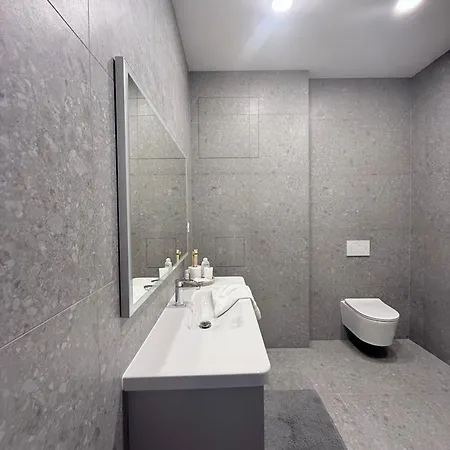 Traveler 85m2 Apartment *